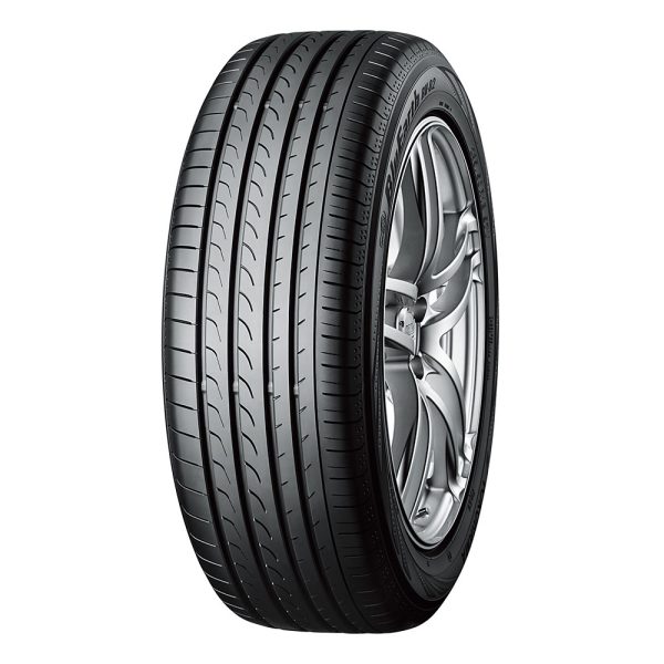 RV02 - 235/50 R 18